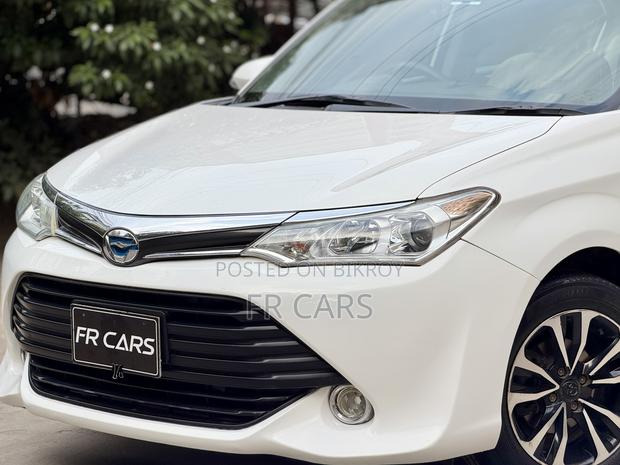 Toyota Axio 1.5 Hybrid 2WD 2017 White