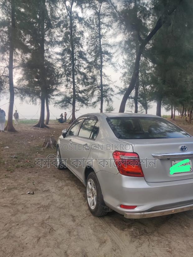 Toyota Axio 2017 Silver