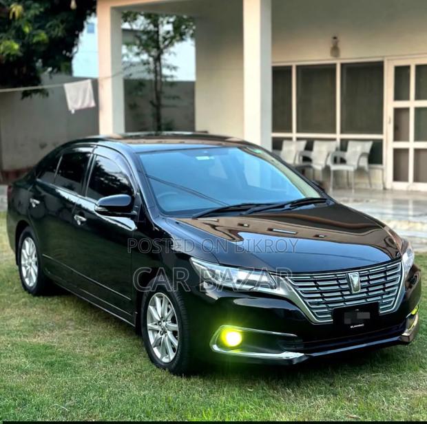 Toyota Premio 1.5 FWD 2017 Black