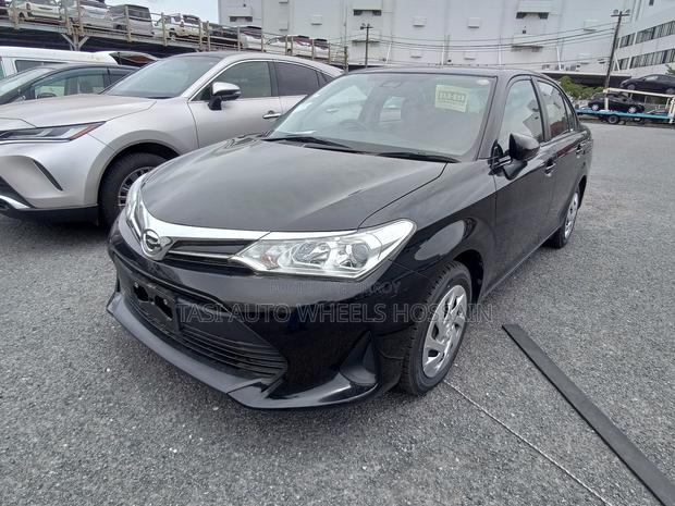 Toyota Axio 2021 Black