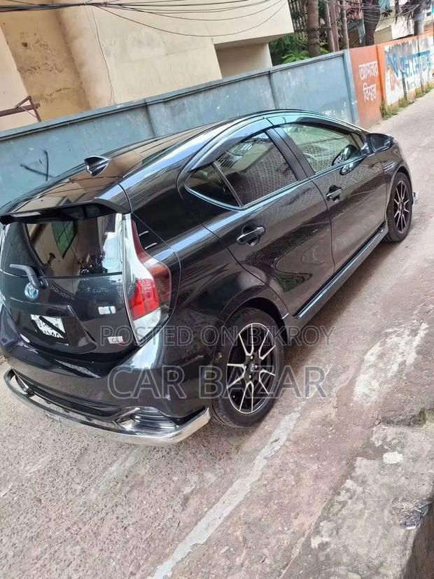 Toyota Aqua 2017 Black