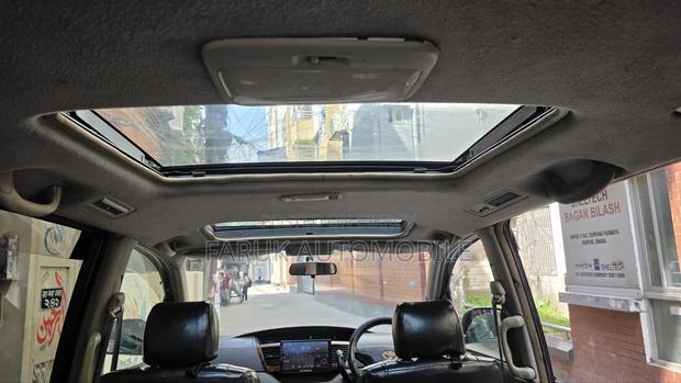Toyota Noah 2.0 FWD (8 Seater) 2001 Black