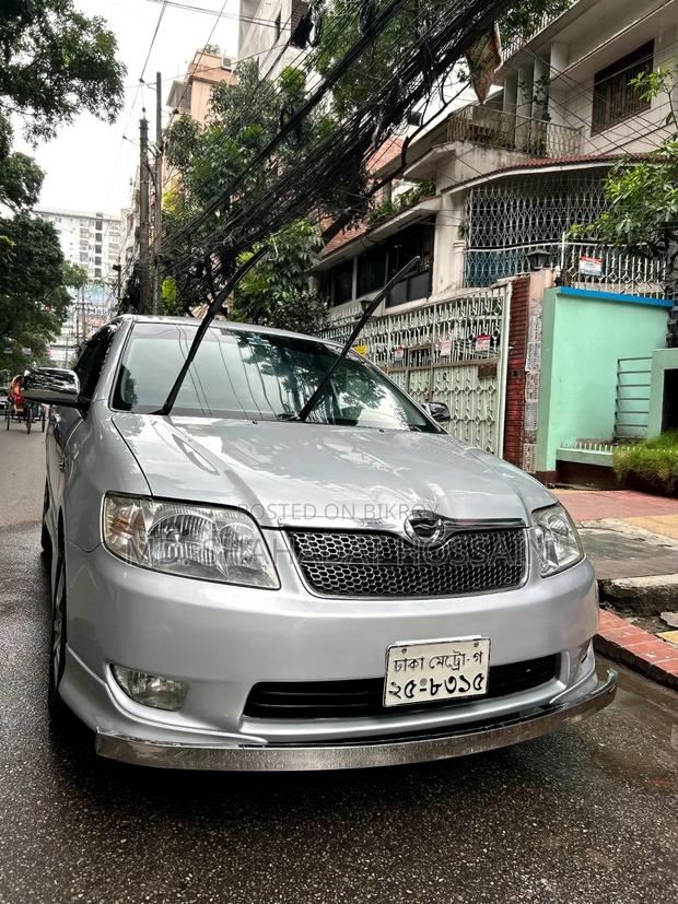 Toyota Corolla 2004 Silver
