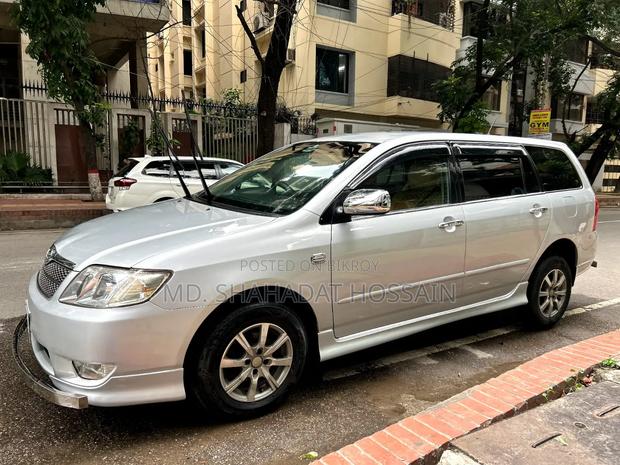 Toyota Corolla 2004 Silver