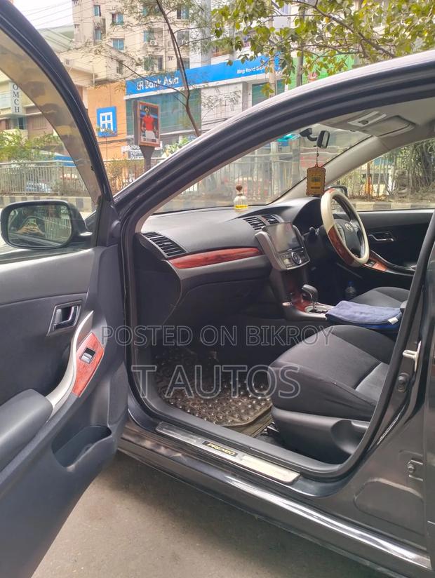 Toyota Premio 2010 Black