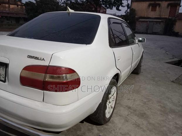 Toyota Corolla Sedan 2003 White