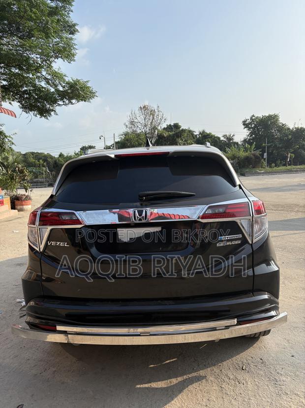 Honda Vezel 1.5 Hybrid 2WD 2016 Black