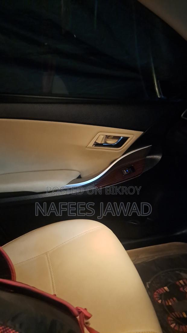Toyota Premio 1.5 FWD 2018 Red