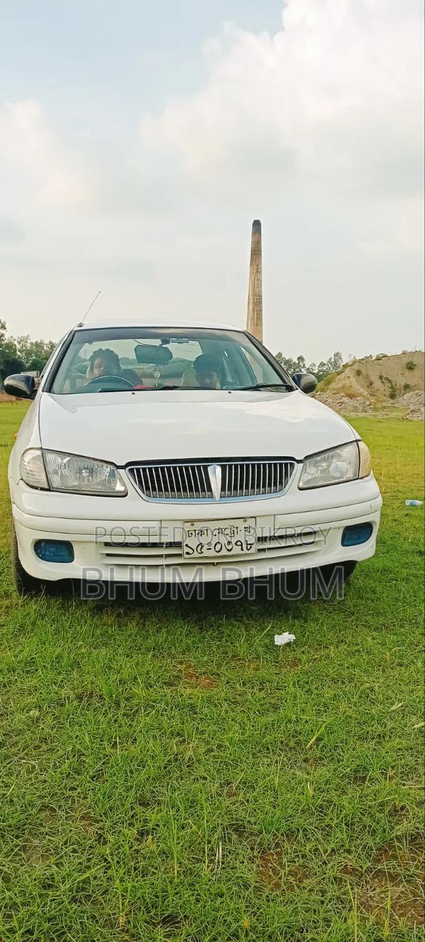 Nissan Sunny B15 Sedan 1.3 2001 White