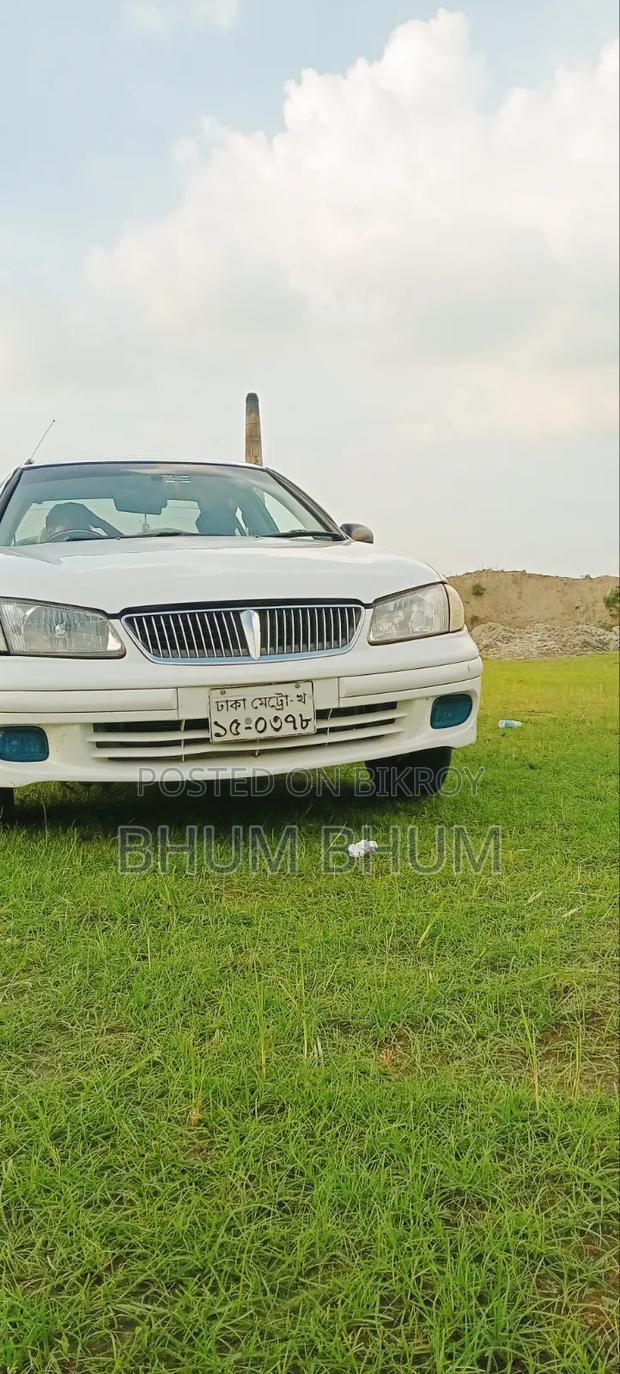 Nissan Sunny B15 Sedan 1.3 2001 White