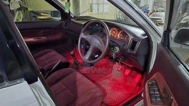 Toyota Corolla 1991 White