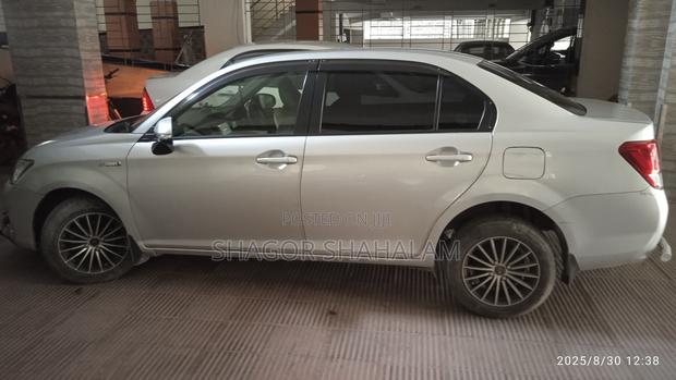 Toyota Axio 1.5 Hybrid 2WD 2013 Silver