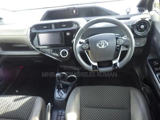 Toyota Aqua CROSSOVER LED Stylis 2019