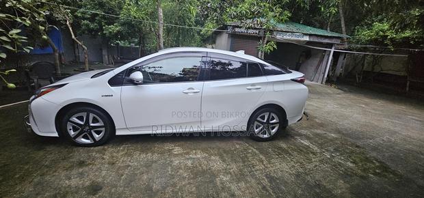 Toyota Prius 2017
