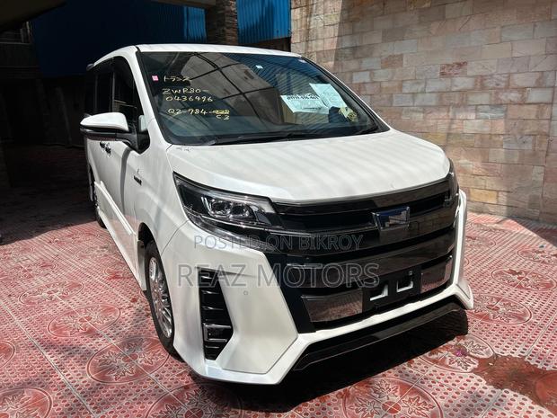 Toyota Noah Si WXB / PEARL 2020