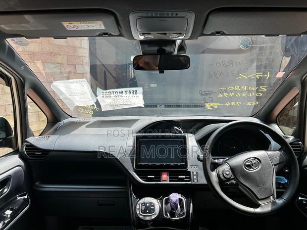 Toyota Noah Si WXB / PEARL 2020
