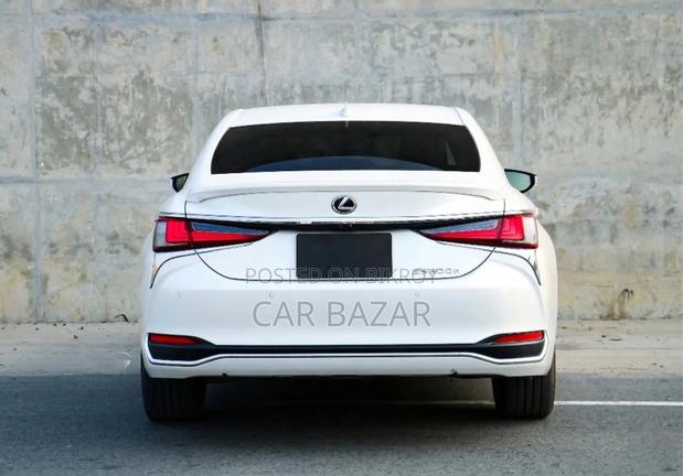 Lexus ES 300H LUXURY S CLASS 2023