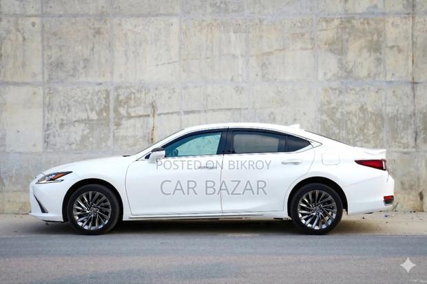 Lexus ES 300H LUXURY S CLASS 2023
