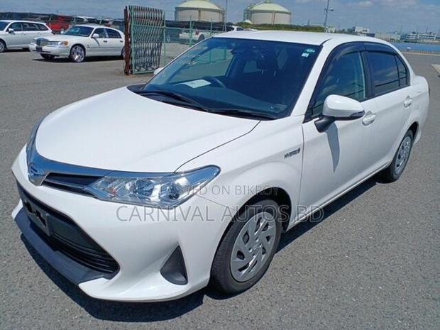 Toyota Axio EX PACKAGE HYBRID 2020