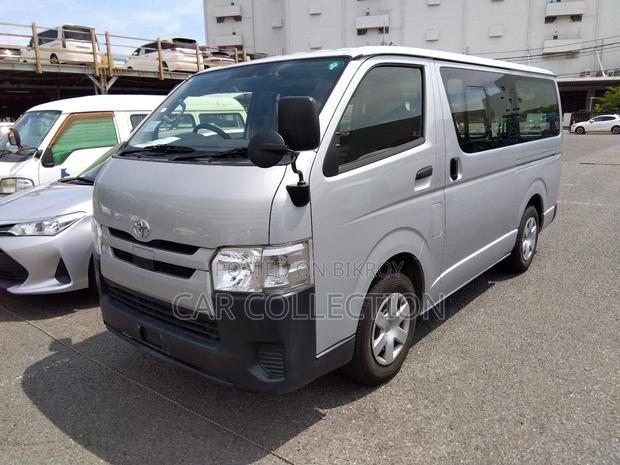 Toyota Hiace dx ambulance 2020