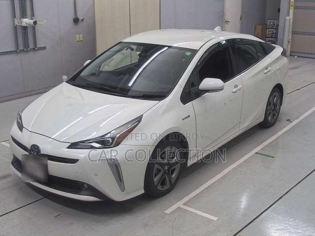 Toyota Prius S Touring selection 2020