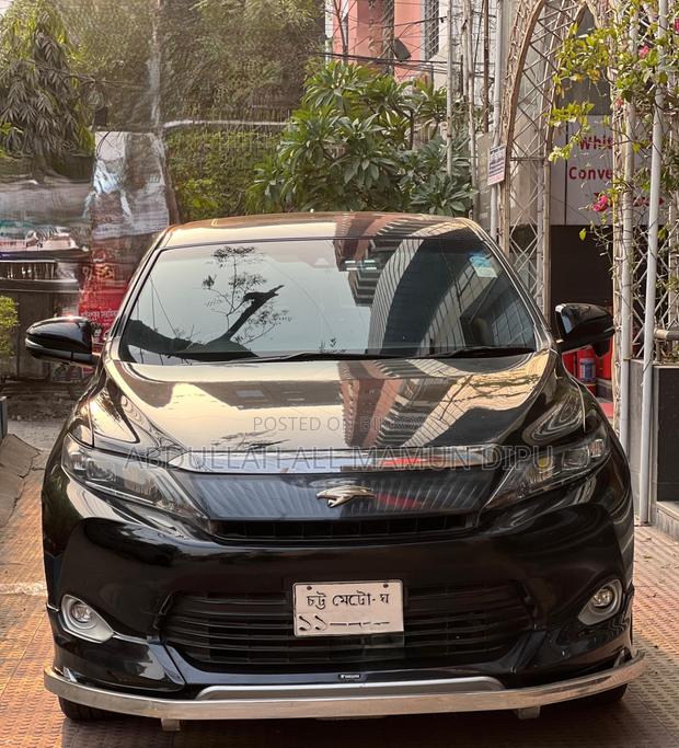 Toyota Harrier Premium 2014