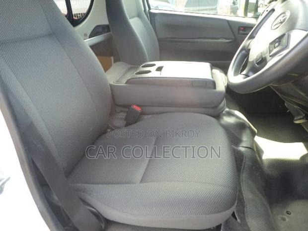 Toyota Hiace DX 2020