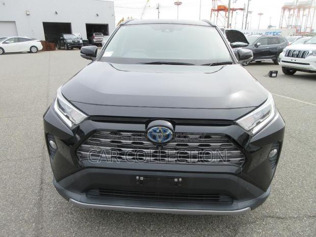 Toyota RAV4 G Hybrid Black 2022