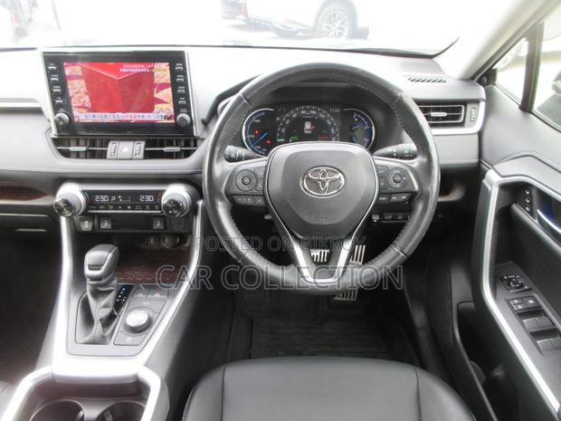 Toyota RAV4 G Hybrid Black 2022