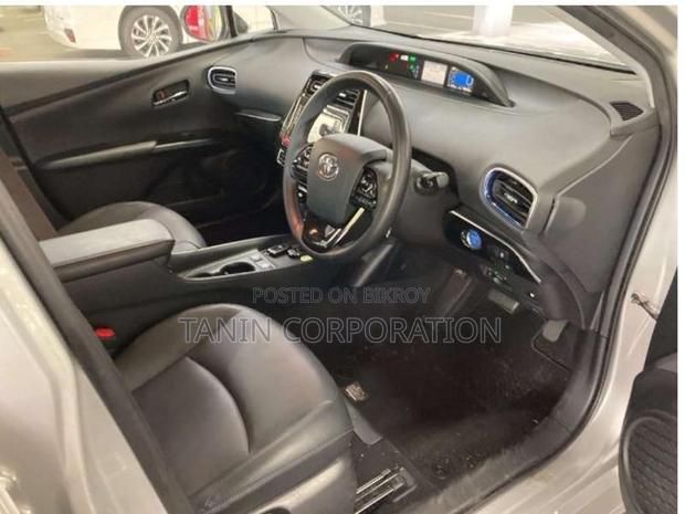 Toyota Prius S Touring 2020