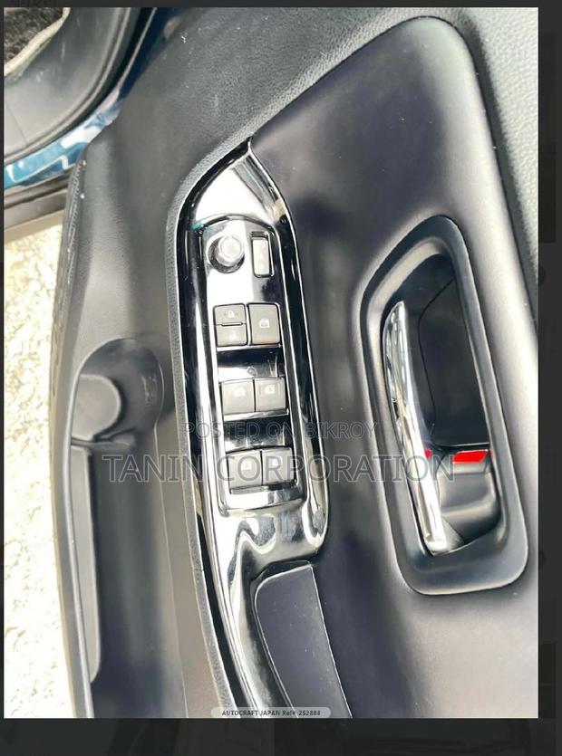 Toyota Noah Non Hybrid WXB V-2 2020