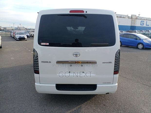 Toyota Hiace SGL Dark Prime II 2021