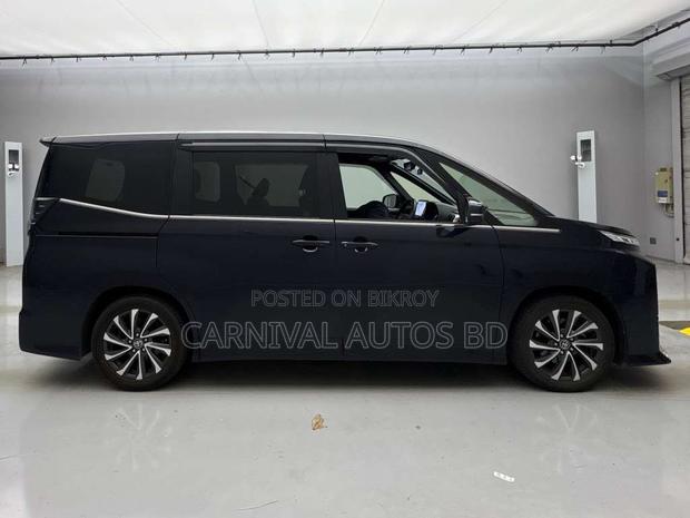 Toyota Voxy S-Z PACKAGE 2022
