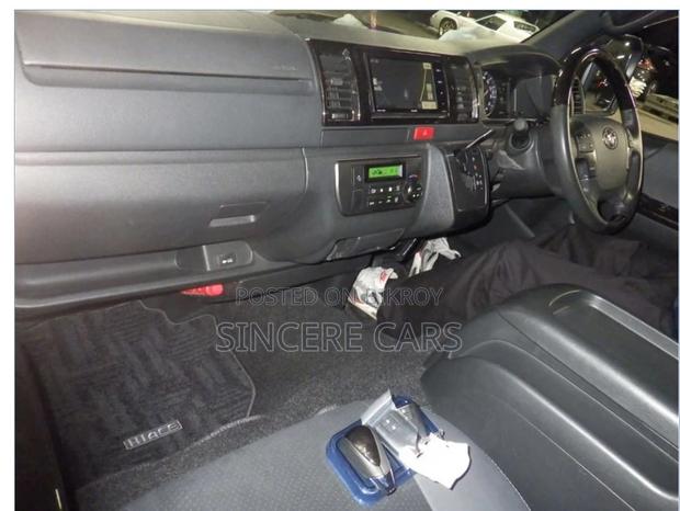Toyota Hiace Super Gl Purple 2022