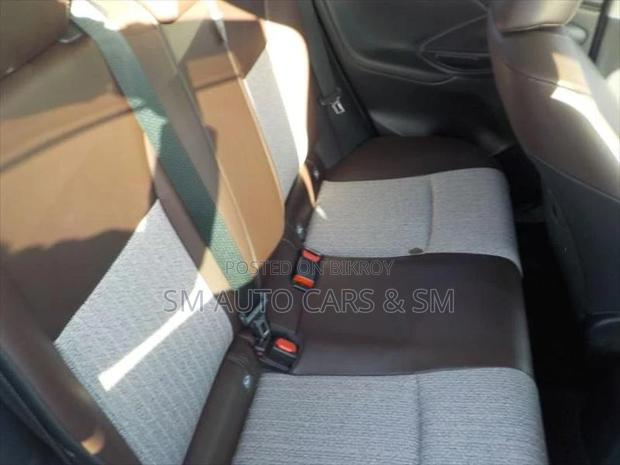 Toyota Yaris Cross Z Pearl & Black 2021