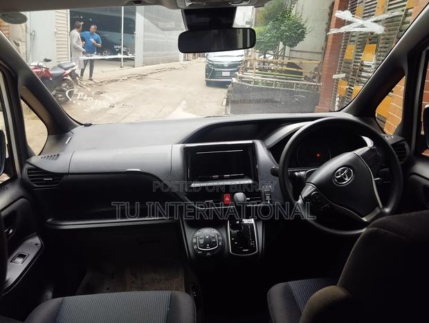 Toyota Noah KEY NON HYBRID PKG 2020