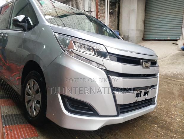 Toyota Noah KEY NON HYBRID PKG 2020