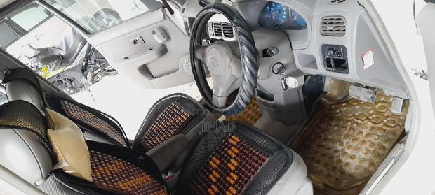 Nissan Cube . 2002