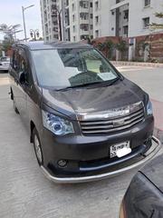 Toyota Noah key start 2010 for sale