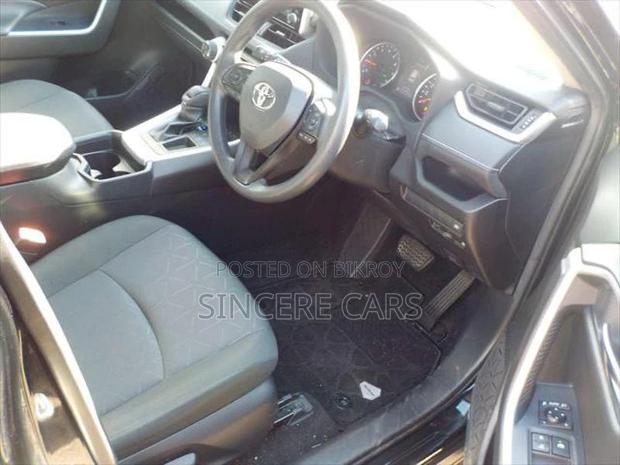 Toyota RAV4 X NON HYB 4 POINT 2021