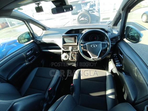 Toyota Noah 𝐖𝐗𝐁 2020