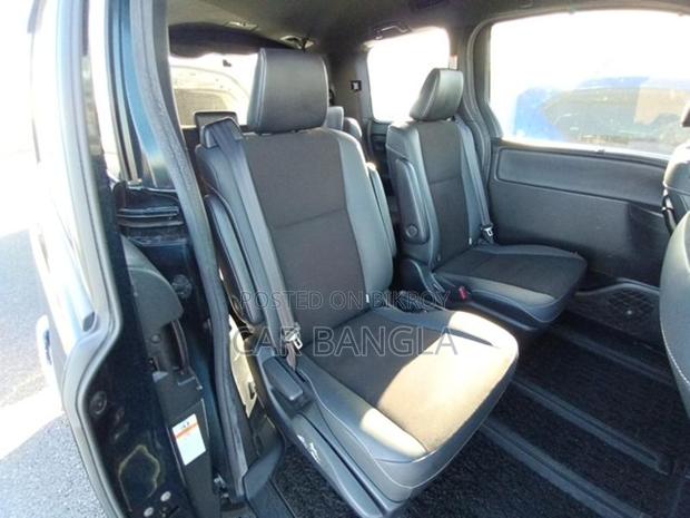 Toyota Noah 𝐖𝐗𝐁 2020