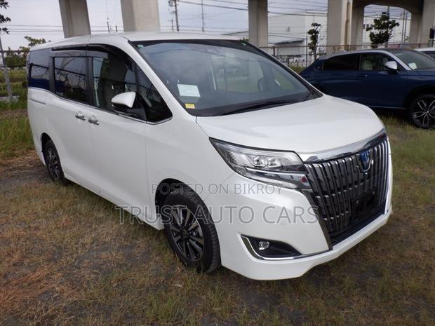 Toyota Esquire GI , HYBRID 2021