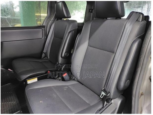 Toyota Esquire GI 2020