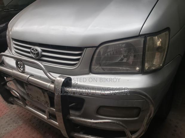 Toyota Noah townace 2004