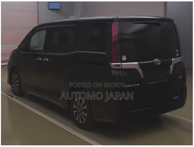 Toyota Esquire GI 2020