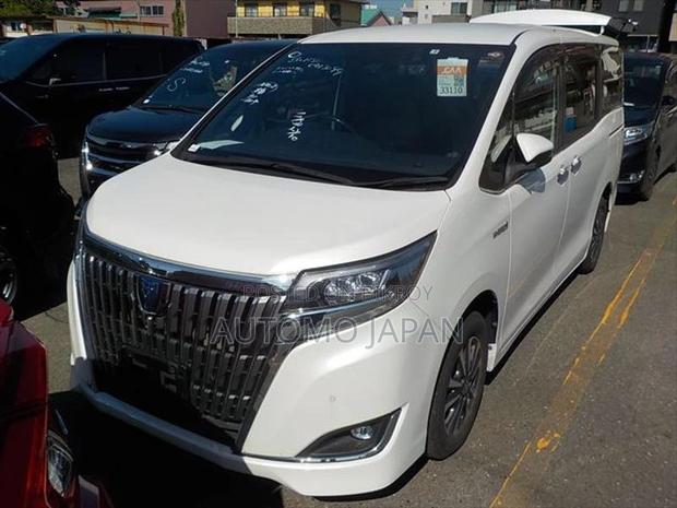 Toyota Esquire GI 2019