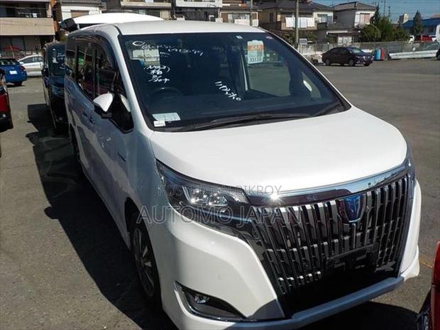 Toyota Esquire GI 2019