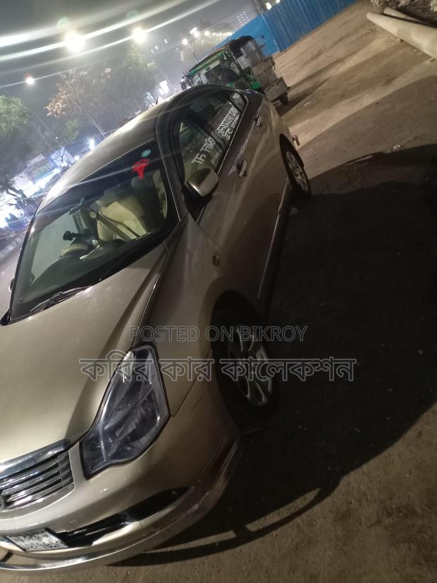 Nissan Bluebird sylphy 2006