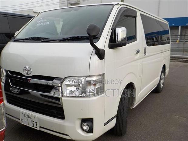 Toyota Hiace 2021